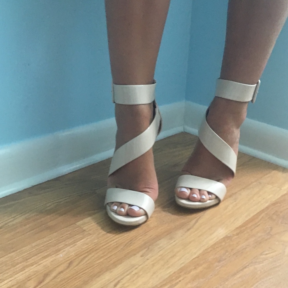 Aldo nude heels - Picture 2 of 6
